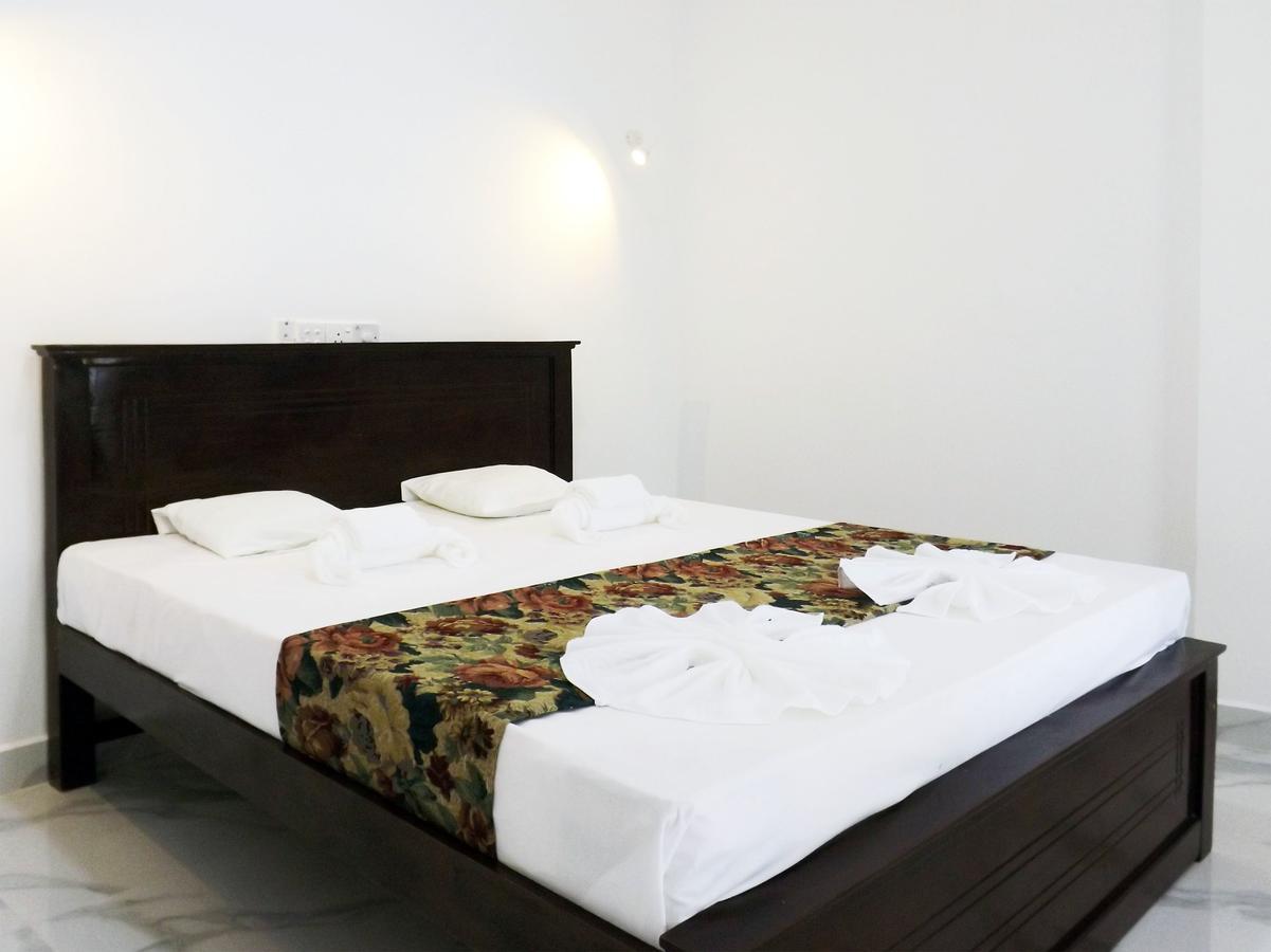 Hotel "Diana" Hikkaduwa Dış mekan fotoğraf