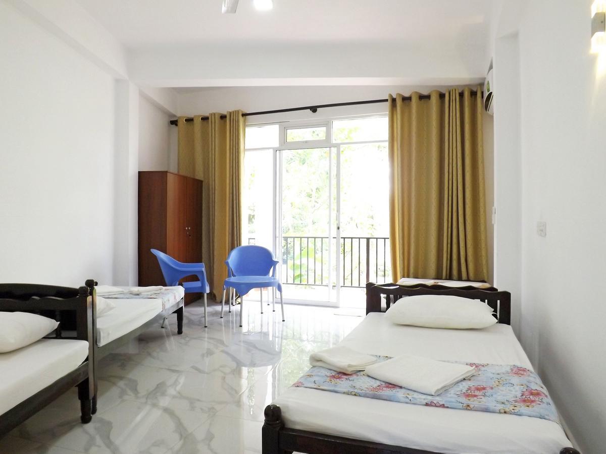 Hotel "Diana" Hikkaduwa Dış mekan fotoğraf